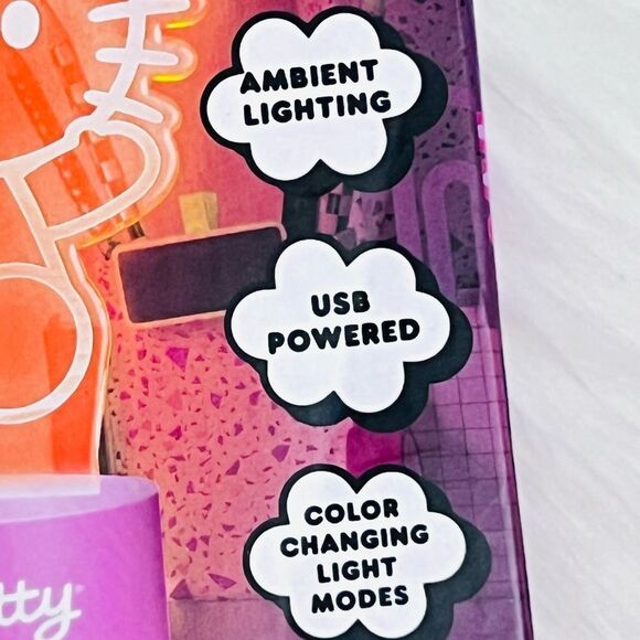 Hello Kitty LED Desktop Light - Picture 3 of 3